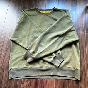 Aritzia Tna Cozy Fleece Boyfriend Crewneck Sweater - Size 3 (L) - GD Army Green